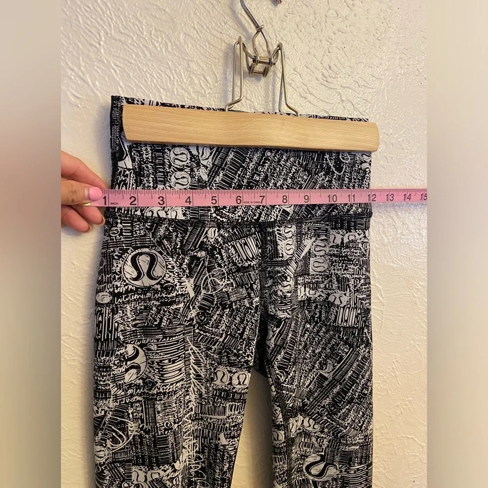 Lululemon legging wunder train with lululemon logo